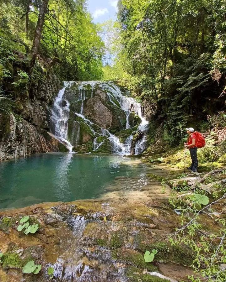 Rouista Tzoumerka Resort Vourgareli Экстерьер фото